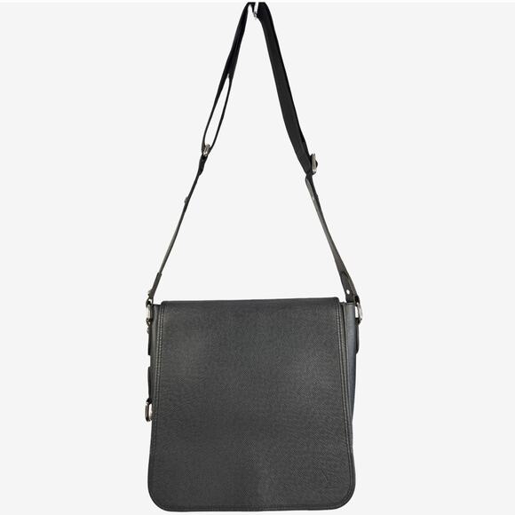 Louis Vuitton Handbags - Louis Vuitton Taiga Andrei Messenger Bag Black Dark Gray Crossbody BA3017 France